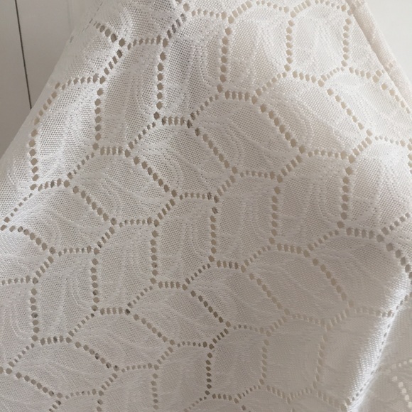 H&M Cream Leaf Cutout Cardigan Size M - Picture 3 of 5